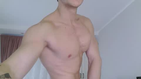 Snapshot of eric_crush chatting on 02-11-26, 04:17 Eric Crush online show from 02-11-26, 04:17