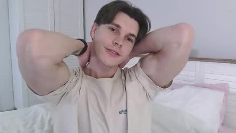Snapshot of eric_crush chatting on 02-19-26, 03:57 Eric Crush online show from 02-19-26, 03:57