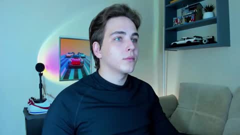 Snapshot of eric_ether chatting on 09-09-25, 07:46 Eric online show from 09-09-25, 07:46