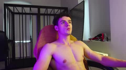    online show from 10-05-25, 02:15