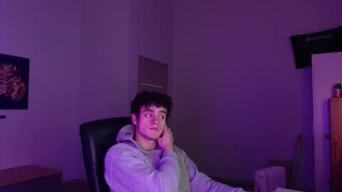    online show from 11-30-25, 06:39