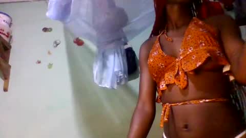 Snapshot of erica843871 chatting on 09-13-25, 07:46 Erica online show from 09-13-25, 07:46
