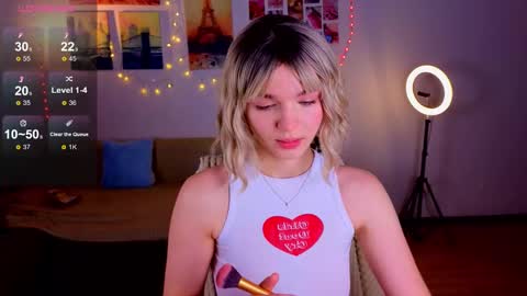 Erica Winterr online show from 02-09-25, 06:54