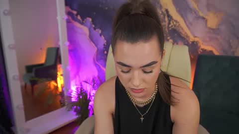 Erica online show from 06-12-26, 03:33