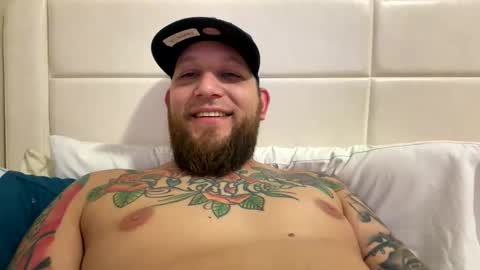 Snapshot of erick1s chatting on 11-15-25, 08:27 erick1s online show from 11-15-25, 08:27