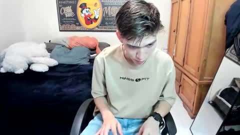 Snapshot of erick_de_rossee chatting on 05-06-26, 06:13 erick_de_rossee online show from 05-06-26, 06:13