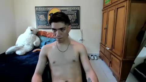 Snapshot of erick_de_rossee chatting on 05-27-26, 08:39 erick_de_rossee online show from 05-27-26, 08:39