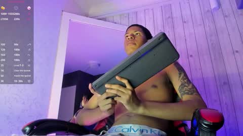 Snapshot of erick_wal chatting on 09-21-25, 10:00 online show from 09-21-25, 10:00
