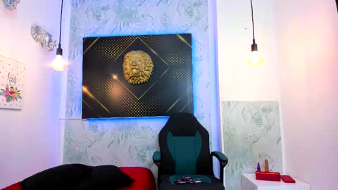   online show from 02-11-25, 08:48