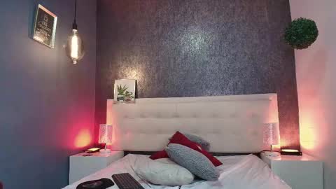   online show from 03-12-25, 09:44