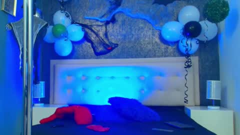   online show from 10-24-25, 04:31