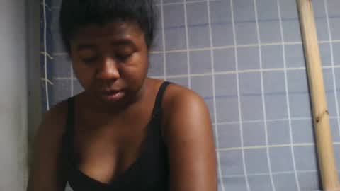 Snapshot of ericka01 chatting on 07-11-26, 07:33 ericka01 online show from 07-11-26, 07:33