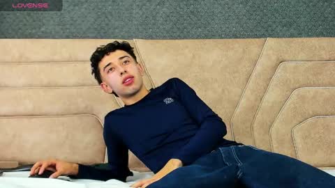 Snapshot of erickblaze_wm chatting on 02-20-25, 03:30 Erick online show from 02-20-25, 03:30