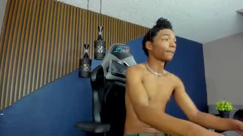 Erick online show from 03-10-25, 04:38