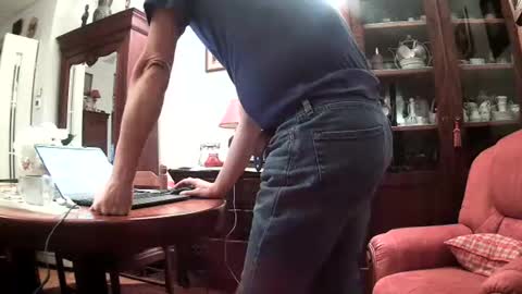 Snapshot of ericstephcam31 chatting on 11-27-25, 10:28 Steph et Eric online show from 11-27-25, 10:28