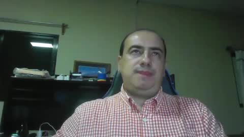 Snapshot of erik1781 chatting on 12-17-24, 04:45 erik1781 online show from 12-17-24, 04:45