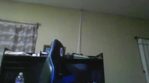 Snapshot of erik1781 chatting on 02-02-25, 02:17 erik1781 online show from 02-02-25, 02:17
