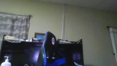 Snapshot of erik1781 chatting on 02-09-25, 07:05 erik1781 online show from 02-09-25, 07:05