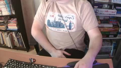 Snapshot of erik_dapper chatting on 04-01-26, 04:48 Erik Dapper online show from 04-01-26, 04:48