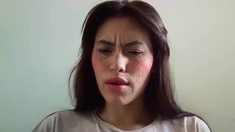 Snapshot of erika_depp chatting on 10-03-25, 09:23 Erika online show from 10-03-25, 09:23