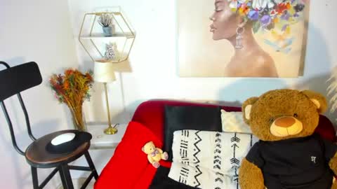 E R I K A  - L  Y R I C S online show from 06-13-26, 02:53
