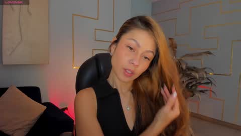 Snapshot of erikabenz chatting on 02-01-25, 12:16 Erika Benz online show from 02-01-25, 12:16