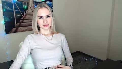 Erika online show from 01-29-25, 01:07