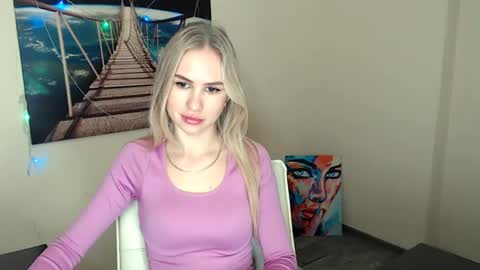 Erika online show from 03-12-25, 01:08