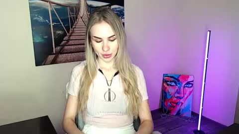 Erika online show from 02-04-26, 01:17