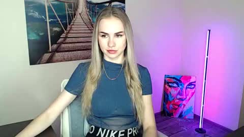 Erika online show from 02-25-26, 01:21