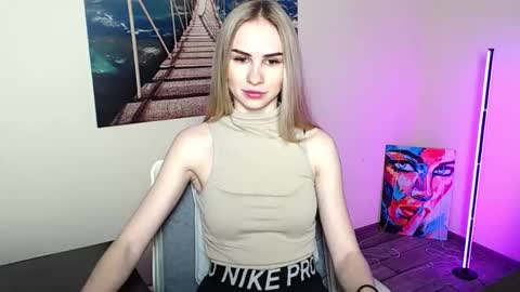 Erika online show from 06-04-26, 11:49
