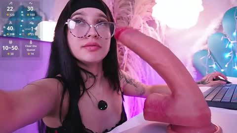 Snapshot of eriklein chatting on 12-15-25, 09:41 Eri online show from 12-15-25, 09:41