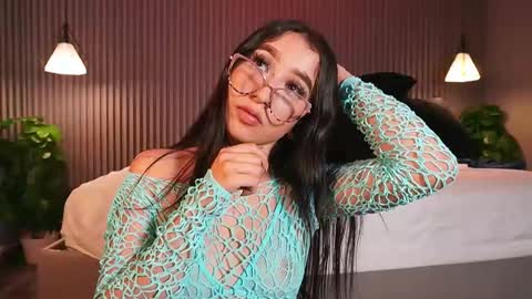 Snapshot of eriklein chatting on 02-25-26, 08:07 Eri online show from 02-25-26, 08:07