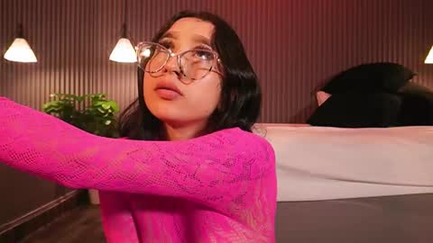 Snapshot of eriklein chatting on 02-27-26, 07:58 Eri online show from 02-27-26, 07:58