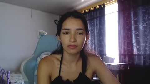 Snapshot of erina_1 chatting on 01-04-25, 05:16 erina_1 online show from 01-04-25, 05:16