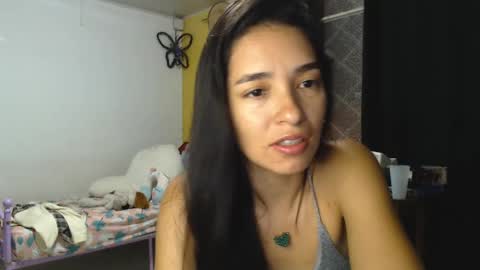 Snapshot of erina_1 chatting on 03-07-25, 01:42 erina_1 online show from 03-07-25, 01:42