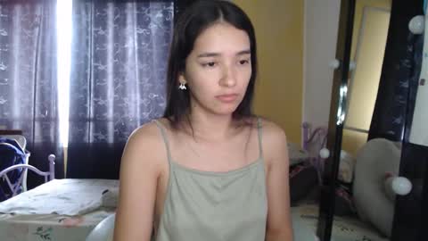 Snapshot of erina_1 chatting on 11-10-25, 05:23 erina_1 online show from 11-10-25, 05:23