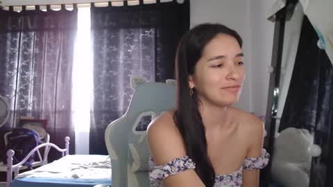 Snapshot of erina_1 chatting on 11-27-25, 04:31 erina_1 online show from 11-27-25, 04:31