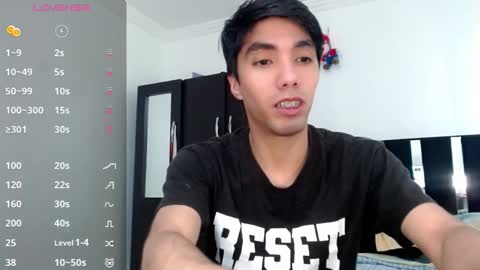 Snapshot of eriolhiragizawa chatting on 11-11-25, 01:55 EriolHiragizawa online show from 11-11-25, 01:55