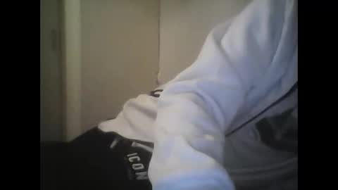 Snapshot of erjoseillo chatting on 03-15-26, 05:19 erjoseillo online show from 03-15-26, 05:19