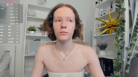 Snapshot of erline_may chatting on 06-18-26, 09:25 Sofia online show from 06-18-26, 09:25