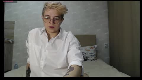 Snapshot of erlineabey chatting on 04-04-26, 03:20 Erline online show from 04-04-26, 03:20