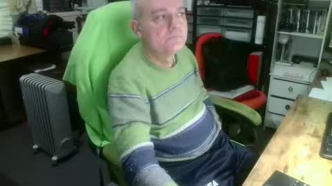 ernello online show from 11-23-25, 05:51