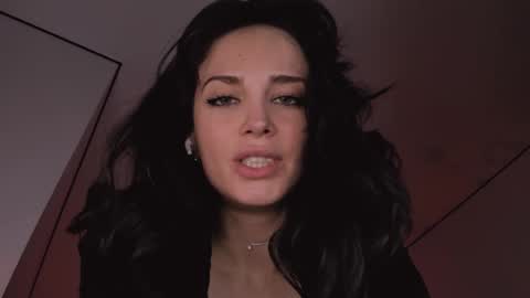 Snapshot of erohaze chatting on 10-17-25, 02:52 erohaze online show from 10-17-25, 02:52