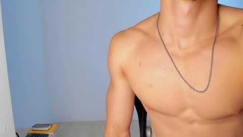 Snapshot of eros_becker_ chatting on 05-06-26, 05:03 eros_becker_ online show from 05-06-26, 05:03