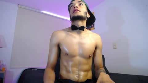 Snapshot of eros_chipre chatting on 01-29-25, 12:24 Eros online show from 01-29-25, 12:24