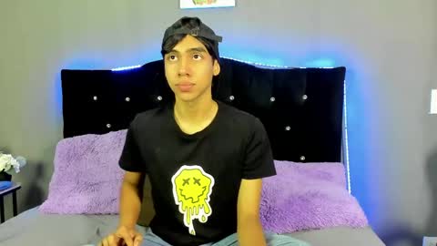 Snapshot of eros_lux1 chatting on 05-06-26, 12:32 Eros Lux1 online show from 05-06-26, 12:32