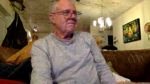Snapshot of erostalk chatting on 12-15-24, 01:46 eros online show from 12-15-24, 01:46