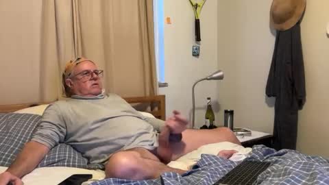 Snapshot of erostalk chatting on 03-06-25, 11:09 eros online show from 03-06-25, 11:09