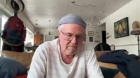 Snapshot of erostalk chatting on 03-10-25, 03:20 eros online show from 03-10-25, 03:20